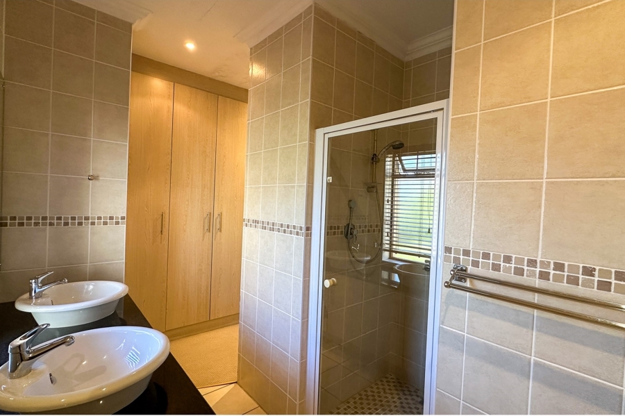 3 Bedroom Property for Sale in Blue Mountain Village Western Cape